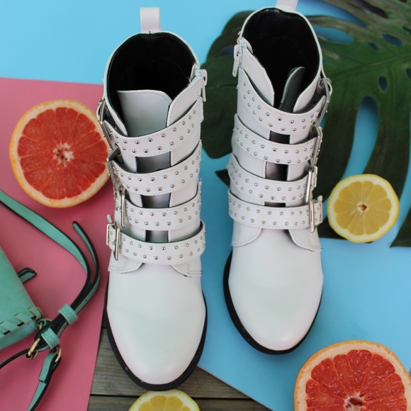 🚨LAST PAIR!//The Festival collection//Combat Boot - Picture 3 of 5